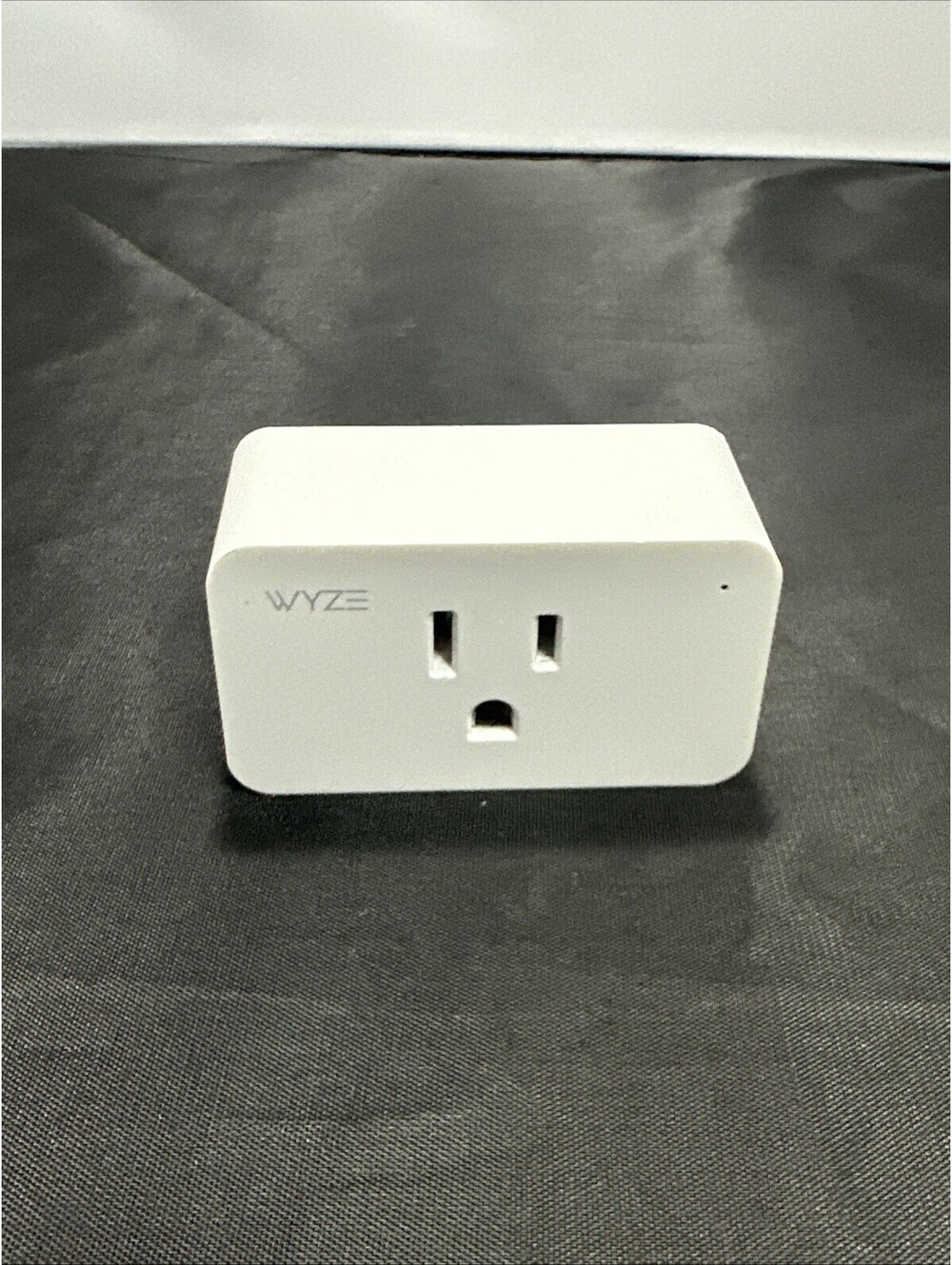 WYZE WLPP1 2.4GHz WiFi SmartPlug, Works w/ Alexa, Google-1 Outlet/Plug Tested